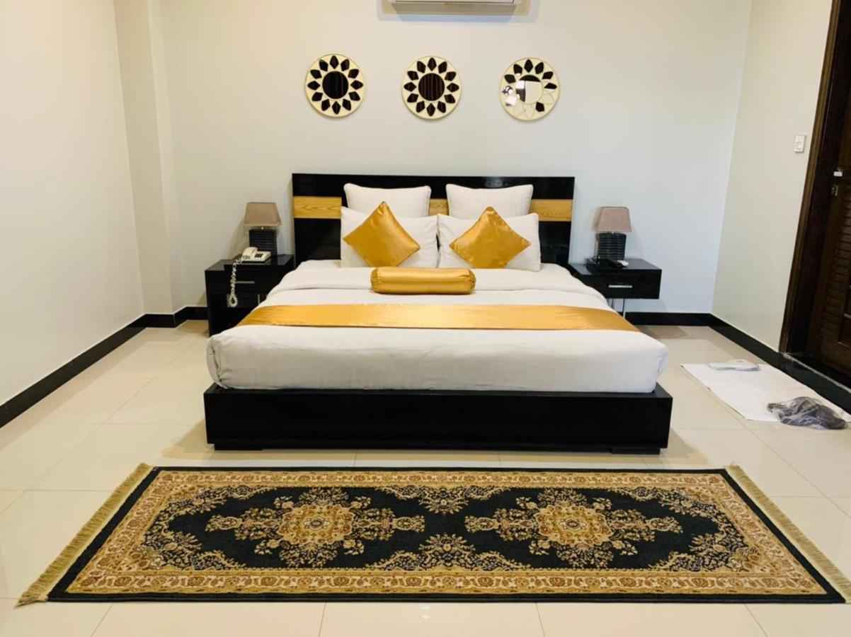 Burj Al Swat Hotel Saidu Sharif ภายนอก รูปภาพ