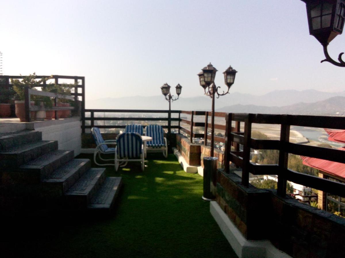 Burj Al Swat Hotel Saidu Sharif ภายนอก รูปภาพ